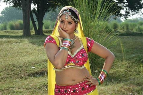 【50 bhojpuri actress hot photos 】who make you week