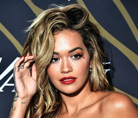 rita ora sends temperatures soaring with a jaw dropping photo my oh my