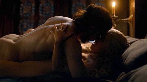 emilia clarke nude sex scene from game of thrones series scandal planet