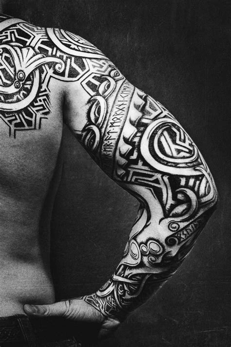 runen tattoo vorlagen wikinger symbole viking tattoo wikinger