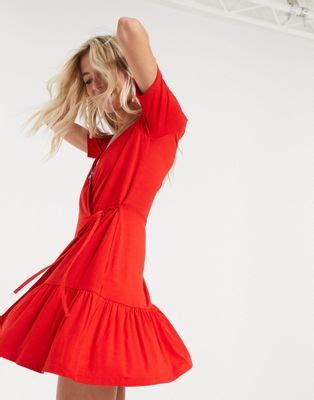 asos design mini jurk met overslag  rood asos