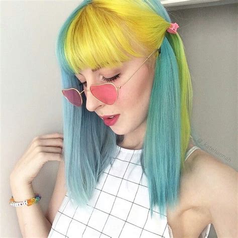 Pin By Abigail Pape On Haare Dyed Hair Hair Styles Split Dyed Hair