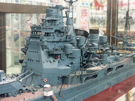 check    amazing warship models youll   scale model