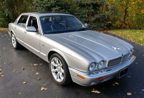 owner  jaguar xjr  sale  bat auctions sold    november   lot