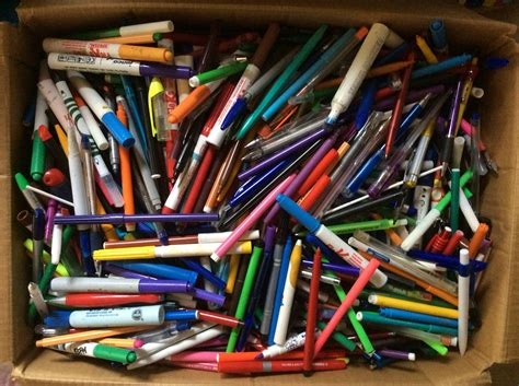 pennen voor pennen stichting naar school  haiti