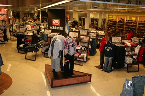 source  custom retail store fixtures displays  architectural storefronts