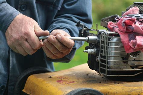 tips  repair  lawn mower morgan power equipment halifax massachusetts