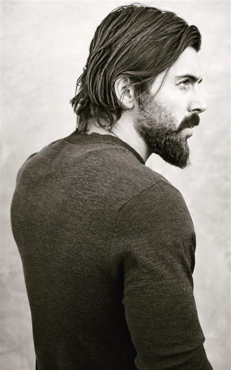 24 Most Versatile Hairstyles For Men With Straight Hair Hairstyles 2020