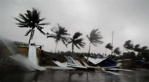 evacuated  india  hurricane strength tropical cyclone vayu approaches