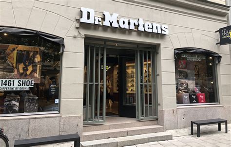 dr martens flasgship store im herzen soedermalms stockholm entdeckende