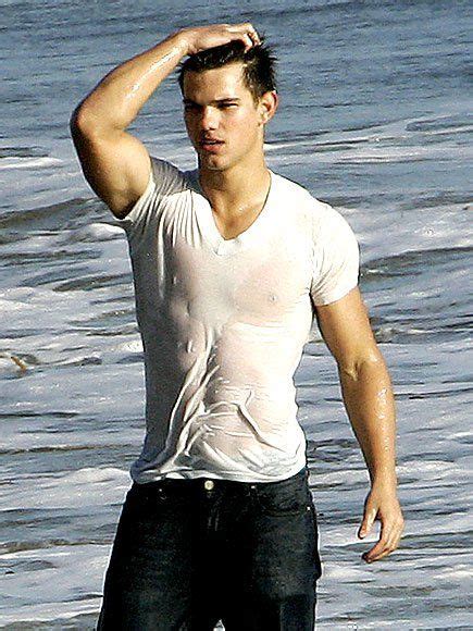 swoon 19 reasons to love taylor taylor lautner