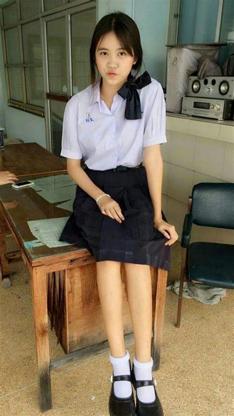 first thai high school girl นางแบบ ชุด เพศหญิง