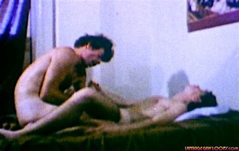 shower sex from vintage gay loops