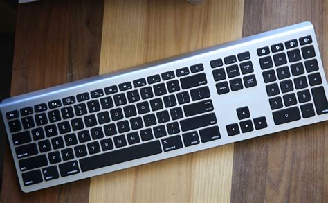 review kanex multisync aluminum wireless mac keyboard  magical