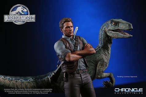 Chronicle Collectibles Jurassic World 1 9 Scale Owen And Blue Raptor