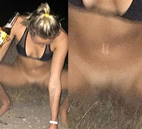 miley cyrus pussy and sexy pics scandal planet