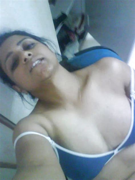 sexy south indian aunty hot webcam pics 13 pics