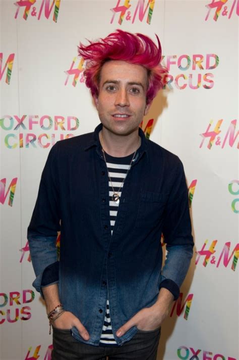 Nick Grimshaw Shows Off New Pink Hair For Comic Relief Metro News