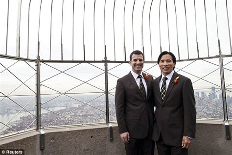 lesbian couple from alaska become first same sex pair to wed at the empire state building