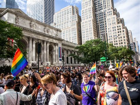 nsfw photos thousands of lesbians take over fifth ave for nyc dyke