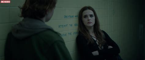 Naked Zoey Deutch In Before I Fall