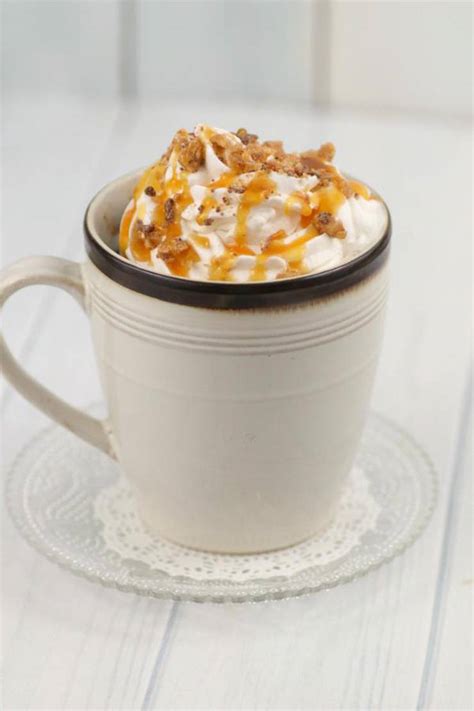 microwave mug cake recipe easy microwave chocolate heath bar mug cake