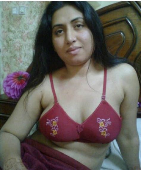 bangladeshi nude housewives porno photo