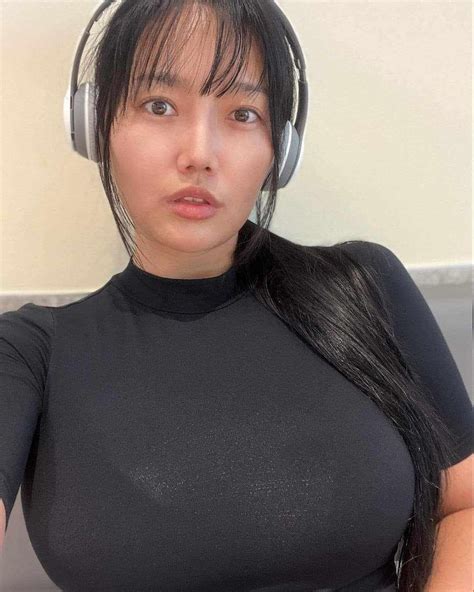 Ubn Mn ЮУ БАЙНА On Twitter Өмнөд Солонгосын 29 настай контент бүтээгч