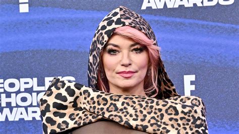 shania twain 57 shows off figure in leopard print outfit 25 years