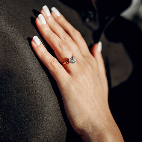diamond cuts  engagement rings  robinson fine jewelers