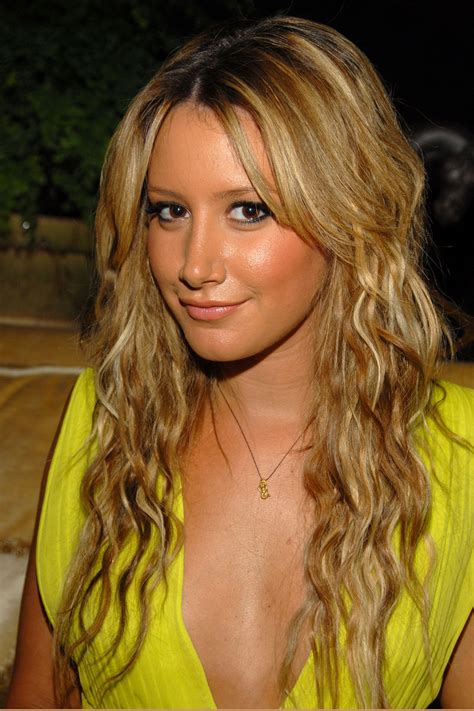 ashley tisdale sexy wet naked xxx photo