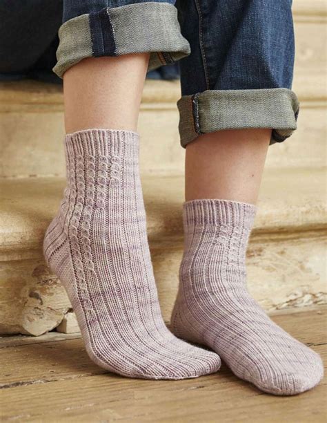 Women S Socks Knitting Pattern