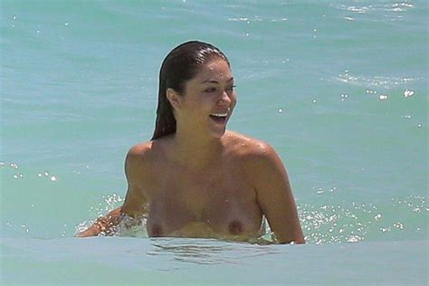 arianny celeste topless on the beach in mexico 25 celebrity