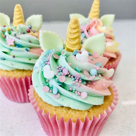 unicorn horn  cupcakes background