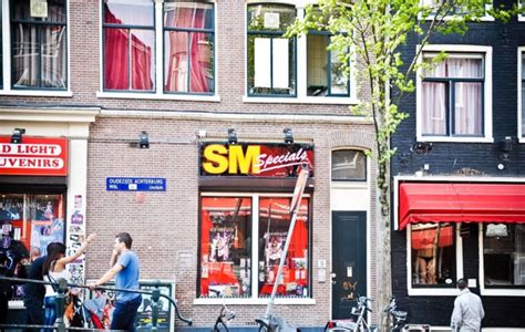 阿姆斯特丹整顿红灯区 性工作者不愿离开 组图 视