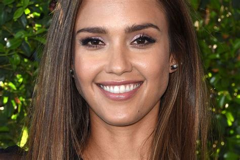 Jessica Alba Is Launching Honest Beauty Hair Care