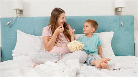 1 477 bed popcorn photos free and royalty free stock