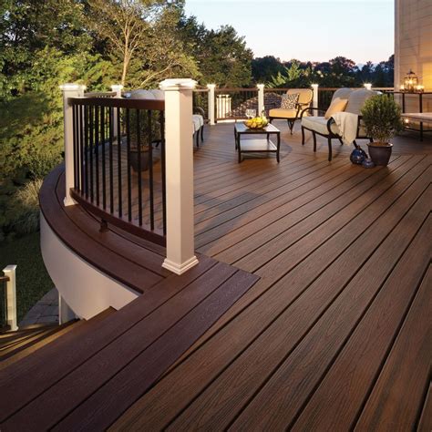 composite decking  extend  living space  housekeeper