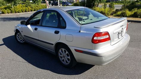 volvo   door sedan  cylinder turbo automatic km