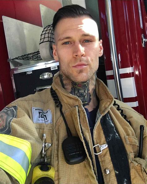 Canadian Firefighter Marshall Perrin A New Instagram S Sex Symbol