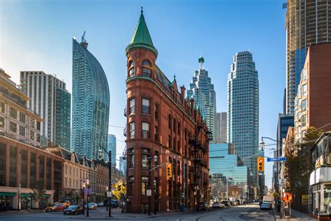fun facts  toronto  prove   coolest canadian city