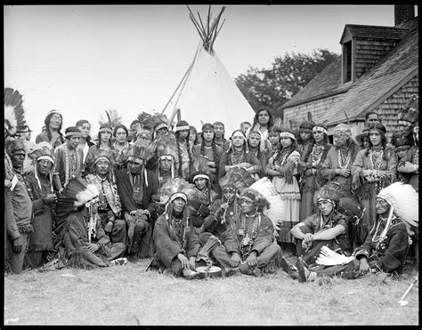 mashpee tribe access genealogy