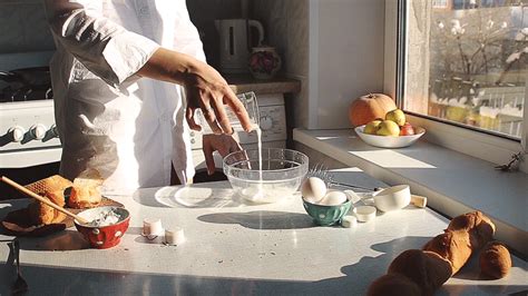 mesmerizing cinemagraphs of food preparation in action 51