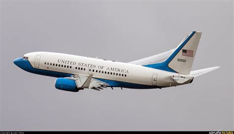 05 0932 Usa Air Force Boeing C 40c At Amsterdam Schiphol Photo
