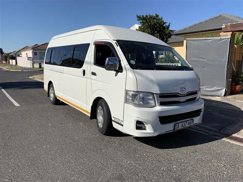 toyota quantum   seater   auction pv