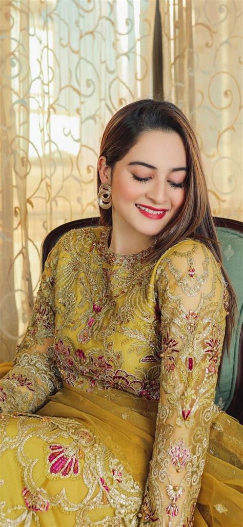 Aiman Khan Siblings Reign Sari Hot Sweet How To Wear Quick Fashion