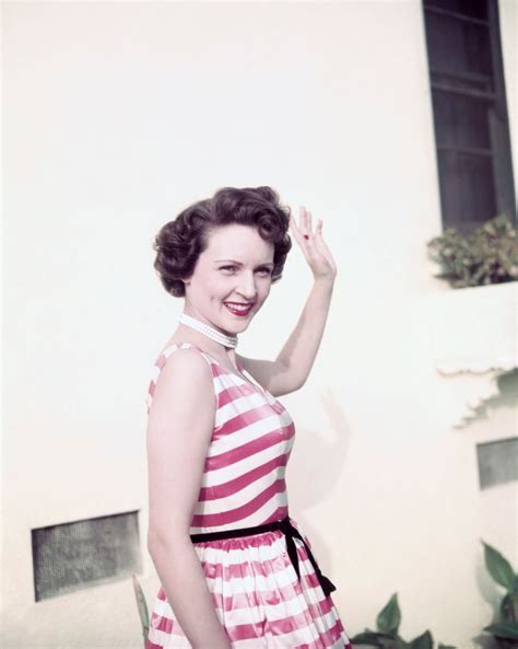 14 Young Pictures Of Betty White Photos 97 9 The Box