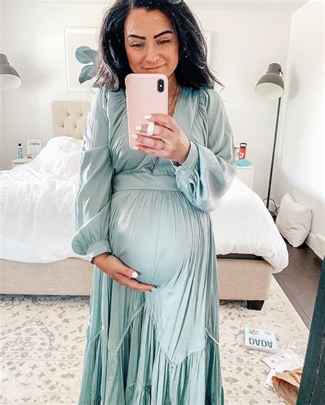 9 Months Pregnant Emmylowepresets Helloemmylowe