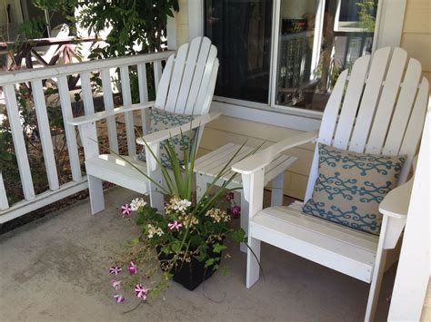 chairs  small front porch decoomo