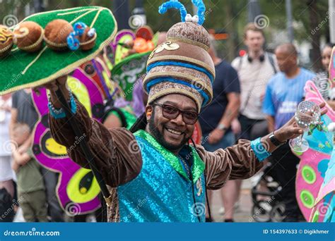 rotterdam summer carnaval  parade dancing king editorial stock photo image  happily
